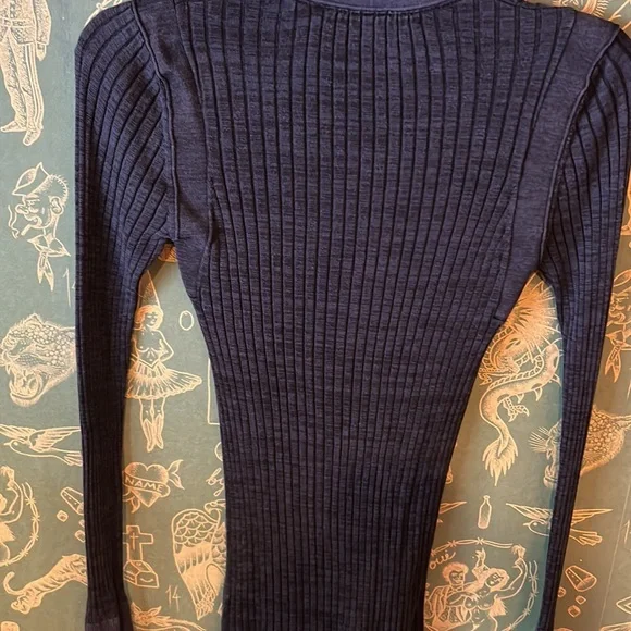 Mark Jacob’s 90% silk sweater navy - Picture 7 of 7
